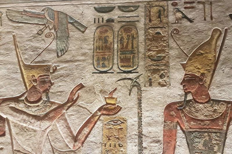 Temple de Kom Omba et ses reliefs en hiéroglyphes - Egypte | Au Tigre Vanillé