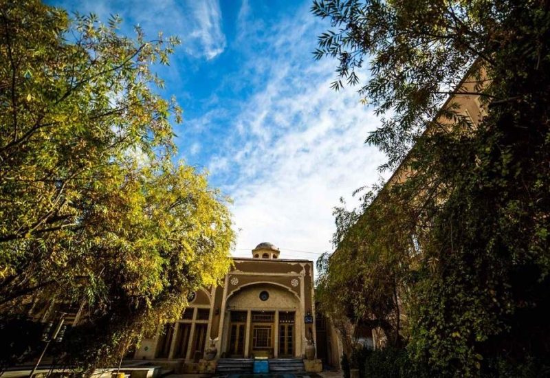 Batiment exterieur de l'hôtel Moshir à Yazd - Iran | Au Tigre Vanillé