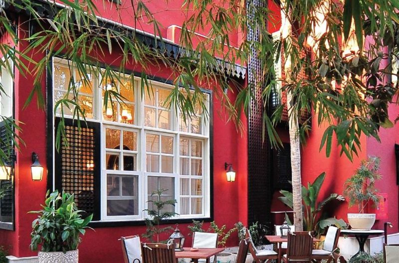 Terrasse et jardin de l'hôtel Belle Epoque au Caire - Egypte | Au Tigre Vanillé