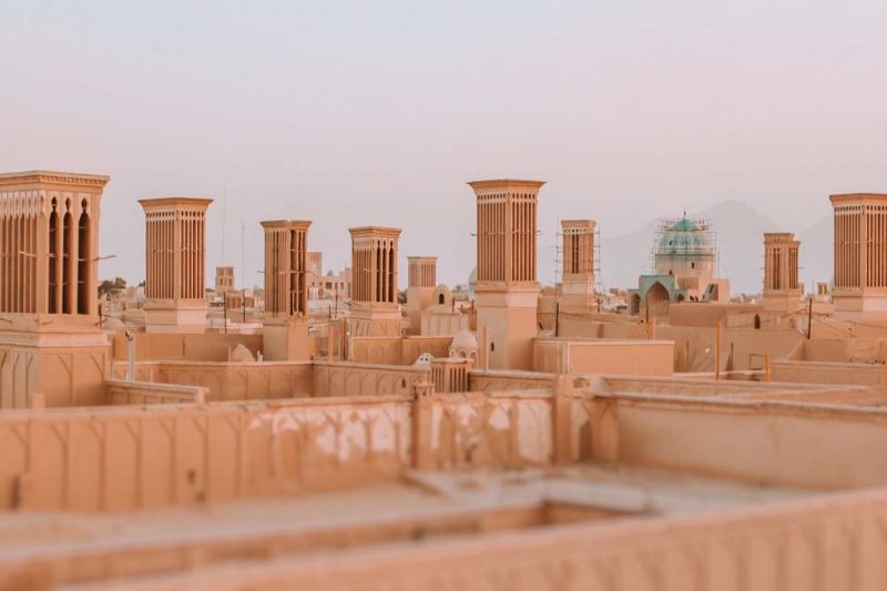 Vue sur les toits couleur ocre à Yazd - Iran | Au Tigre Vanillé