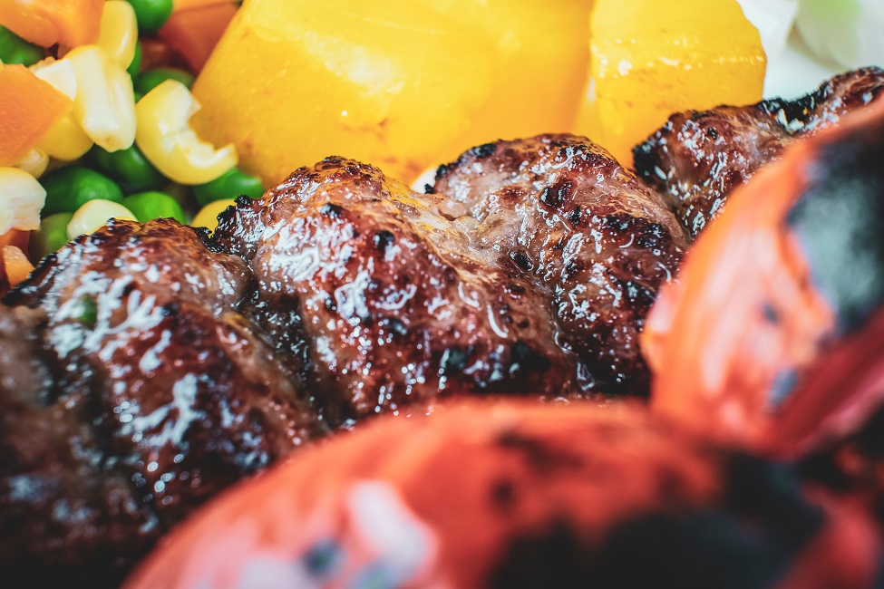 bucarest-mici-roumanie Plat de viande BBQ - Roumanie | Au Tigre Vanillé