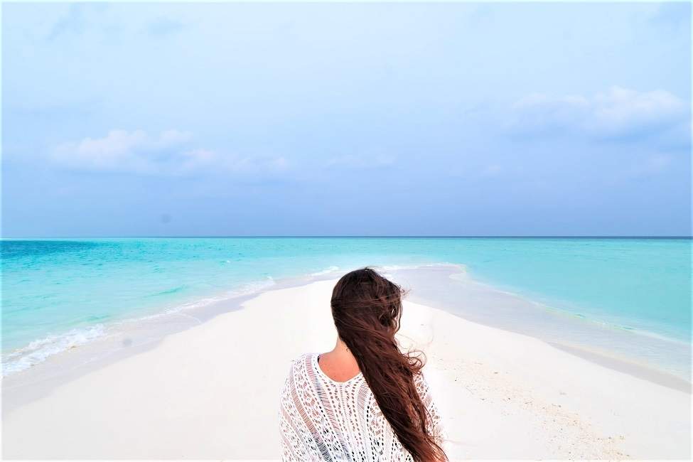 chmapagne-plage-romantique-makunudu-maldives Pique-nique sur un banc de sable depuis l'Hôtel Makunudu - Maldives | Au Tigre Vanillé