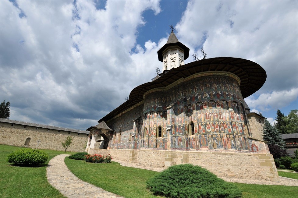 Monastère en Bucovine - Roumanie | Au Tigre Vanillé