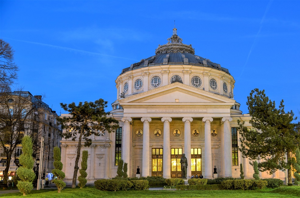 opera-musique-spectacle-bucarest-roumanie Façade de l'opéra à Bucarest - Roumanie | Au Tigre Vanillé