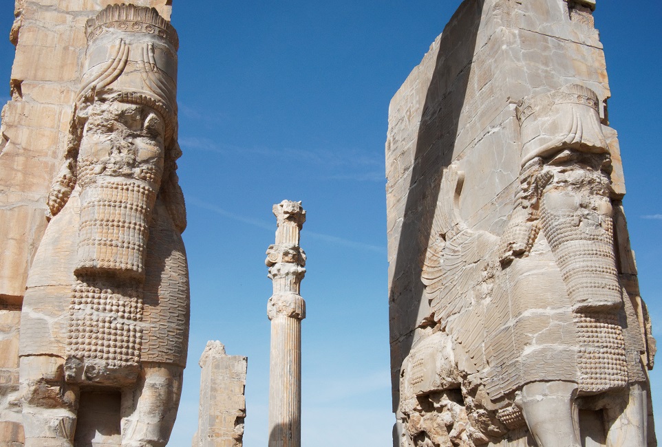 persepolis-histoire-archeologie-reliefs-ira Site archéologie de Persépolis vers Shiraz - Iran | Au Tigre Vanillé