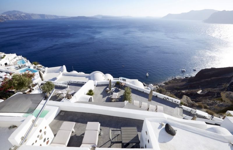 Vue sur la mer depuis l'hotel Atrina dans les Cyclades - Grèce | Au Tigre Vanillé