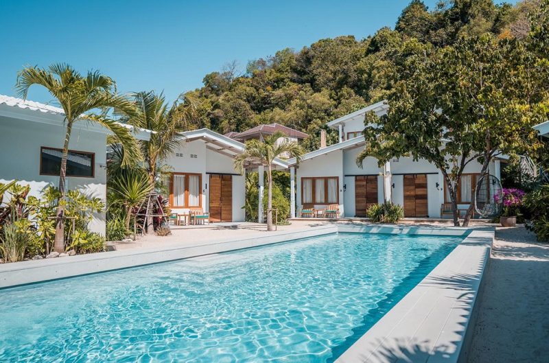 Piscine de l'hôtel Moorings à Phuket - Thailande | Au Tigre Vanillé