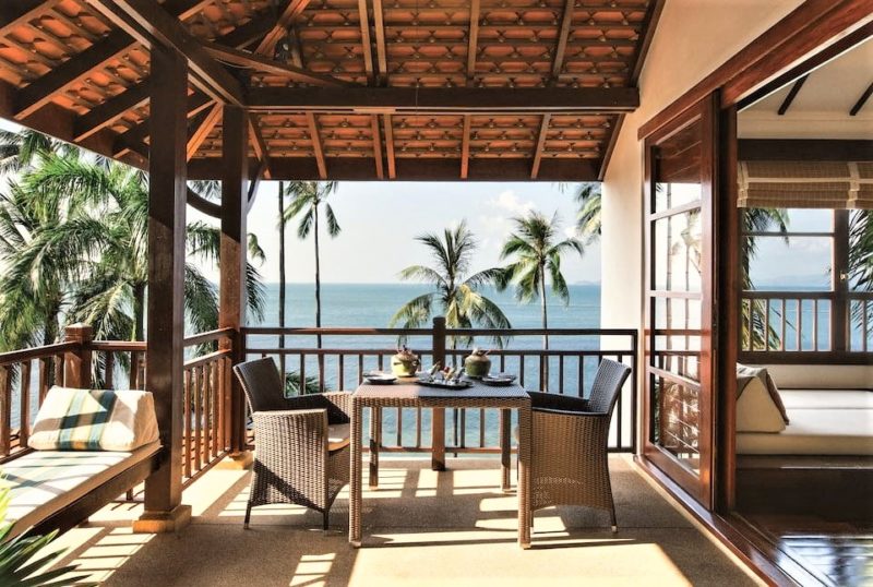 Balcon d'une villa de l'hotel Belmond à Koh Samui - Thaïlande | Au Tigre Vanillé