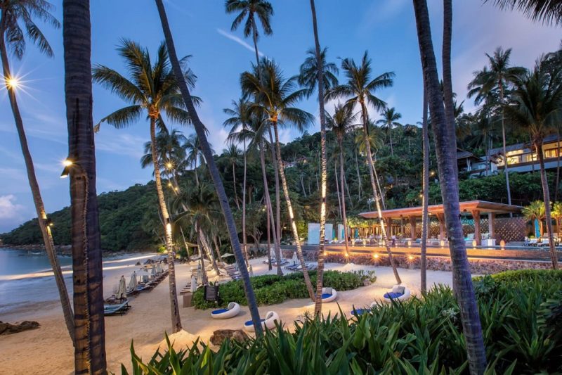 Plage et piscine de l'hotel Four Seasons à Koh Samui - Thaïlande | Au Tigre Vanillé