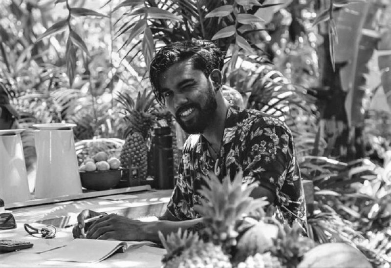 Barman du bar de l'hotel Kip sur la côte sud - Sri Lanka | Au Tigre Vanillé