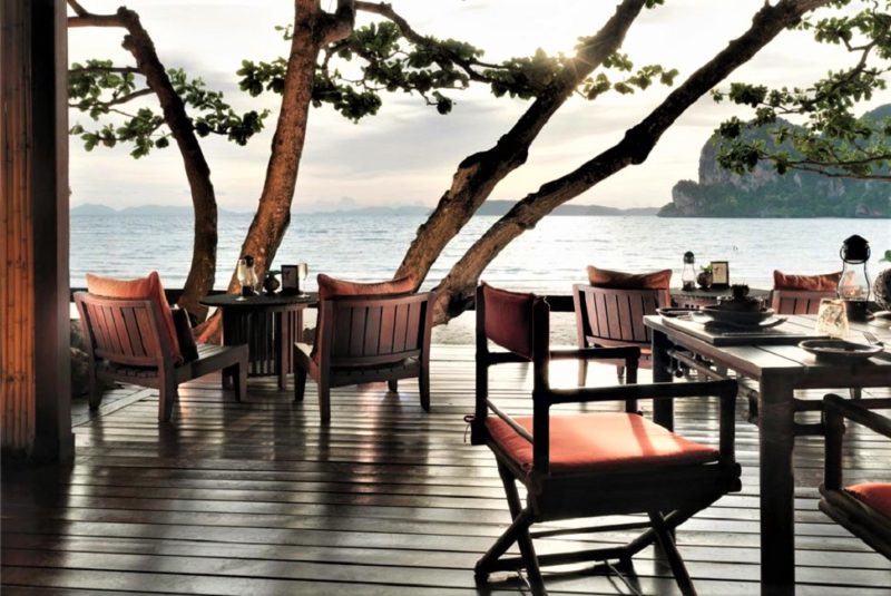 Café au bord de la mer de l'hotel Rayavadee à Krabi - Thaïlande | Au Tigre Vanillé