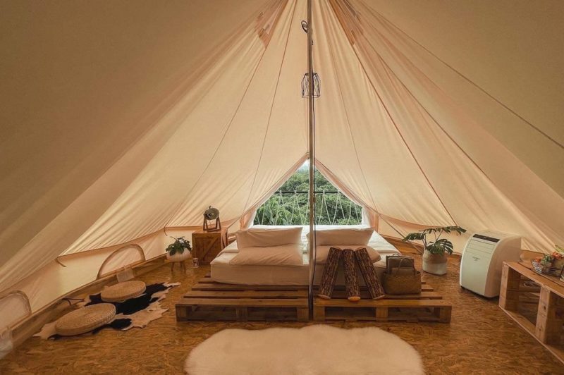 Tente de l'hotel glamping Tanoshi à Khao Sok - Thaïlande | Au Tigre Vanillé