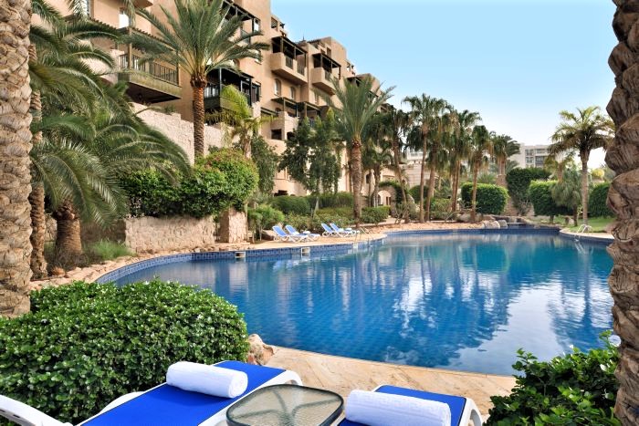 Piscine de l'hotel Movenpick Resort à Aqaba - Jordanie | Au Tigre Vanillé
