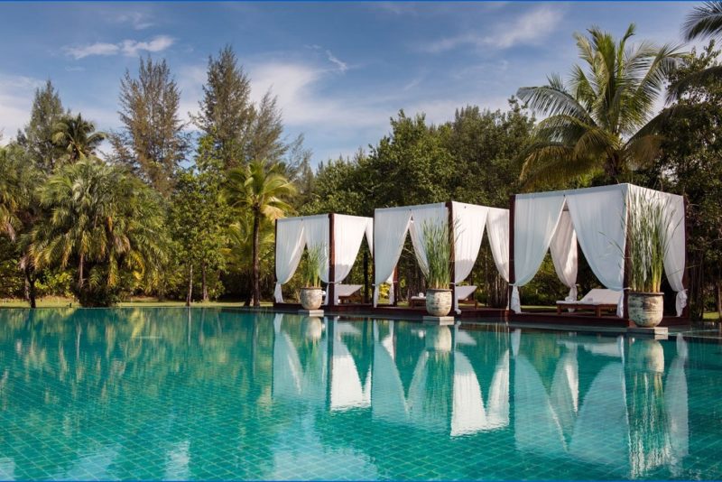 Piscine de l'hotel Sarojin à Khao Lak - Thaïlande | Au Tigre Vanillé