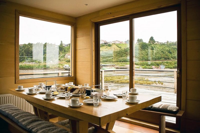 Restaurant de l'hôtel Palafito 1326 l'archipel des Chiloé - Chili | Au Tigre Vanillé