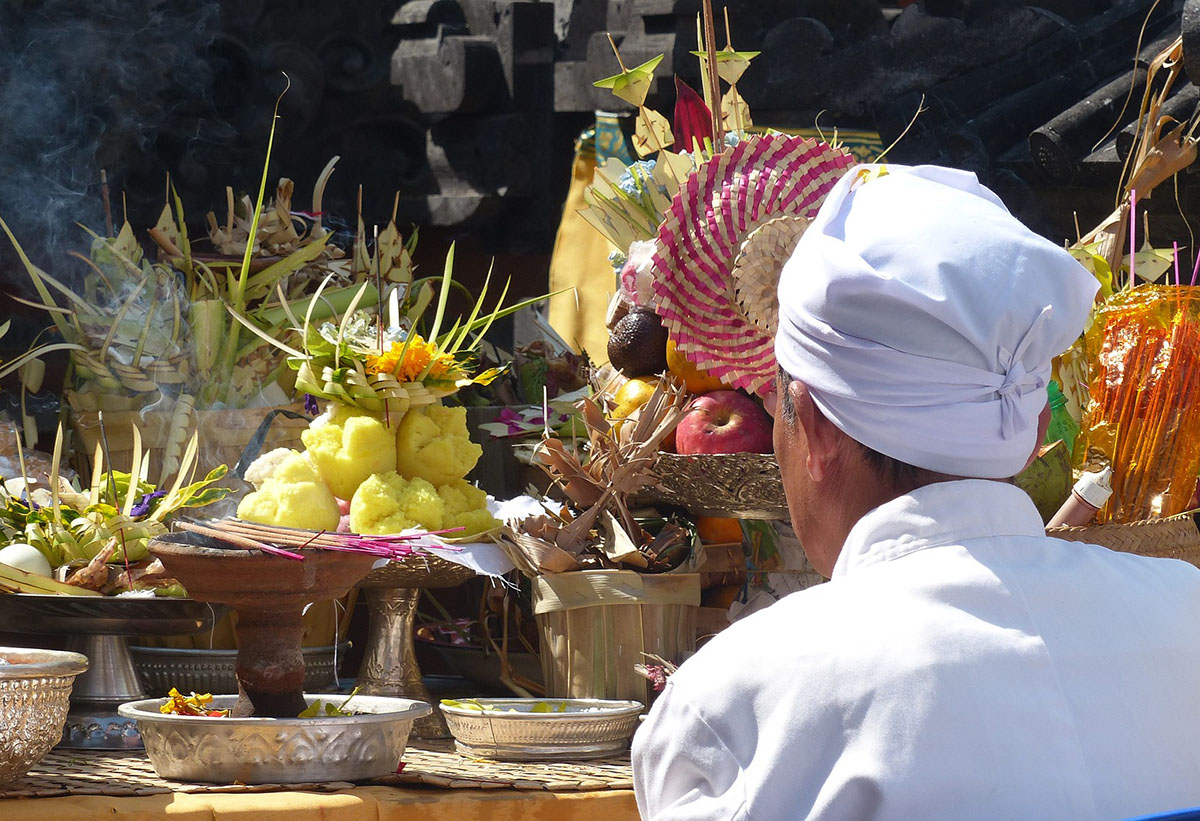 Une offrande à Bali, en Indonésie | Au Tigre Vanillé