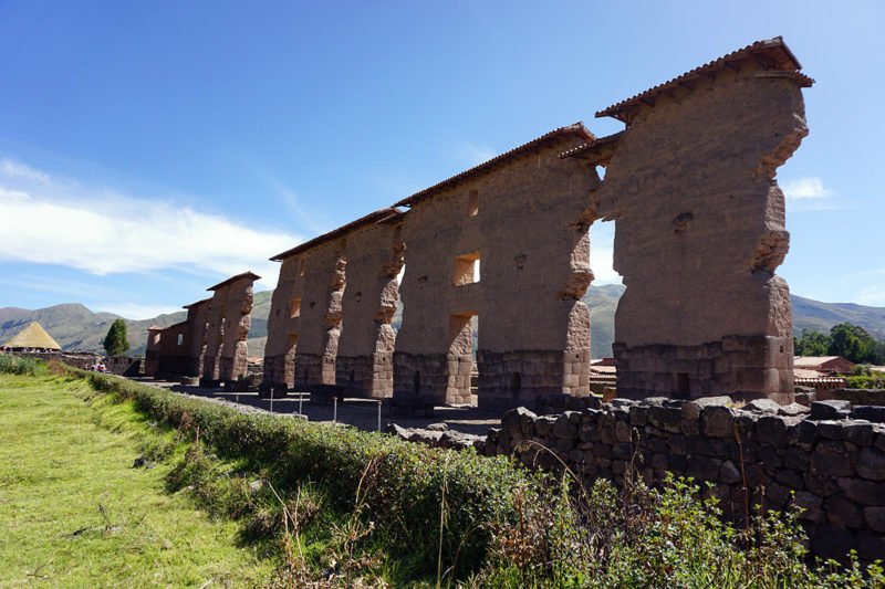 Pérou, Andes, les vestiges archéologiques de Raqchi
