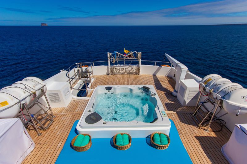 grand-majestic-jacuzzi yacht jaccuzi croisière