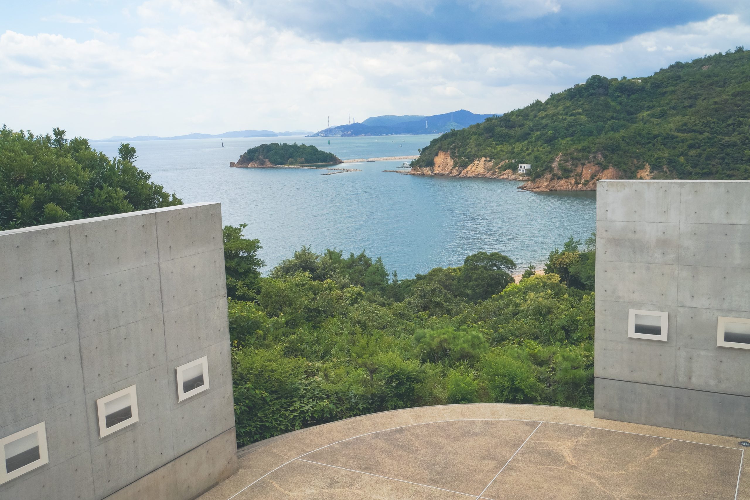 La vue depuis la Benesse House